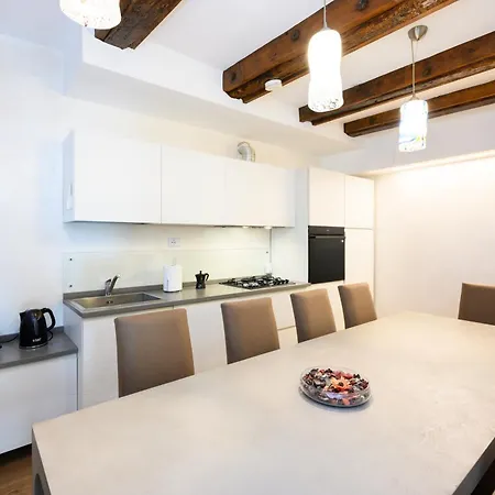 Ca De L'oca 4327 In The Heart Of